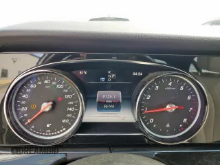 2017 Mercedes-Benz E 300 Luxury with VIN WDDZF4JB6HA203130, listed as a Copart auction lot 55818005 with 56,144 mi miles and Salvage title. Bid and sale history available at DreamBid. Image 9.