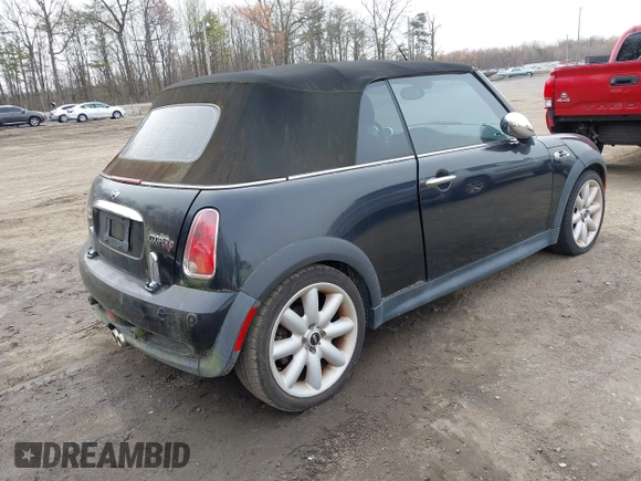 2006 MINI Convertible S с VIN WMWRH33536TL93425, выставлен на аукционе IAAI как лот 41950272 с пробегом Не указан миль и . История ставок и продаж доступна на DreamBid. Изображение 4.
