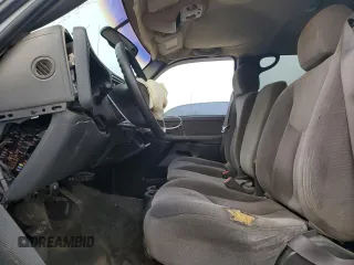 2003 GMC Sierra 1500HD SLE z VIN 1GTGK13U53F242247, wystawiony jako Copart lot #79421714 z przebiegiem 267 691 mil mil oraz Szkoda całkowita • Salvage title. Historia ofert i sprzedaży dostępna na DreamBid. Obrazek 7.