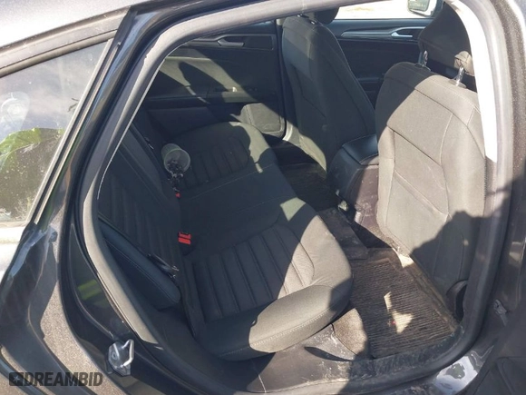 2018 Ford Fusion SE with VIN 3FA6P0HD7JR211569, listed as a IAAI auction lot 41792146 with 187,505 mi miles. Bid and sale history available at carsss.com. Image 8.