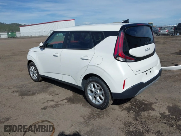 2023 Kia Soul LX with VIN KNDJ23AU7P7861503, listed as a IAAI auction lot 41707980 with 43,028 mi miles. Bid and sale history available at carsss.com. Image 3.