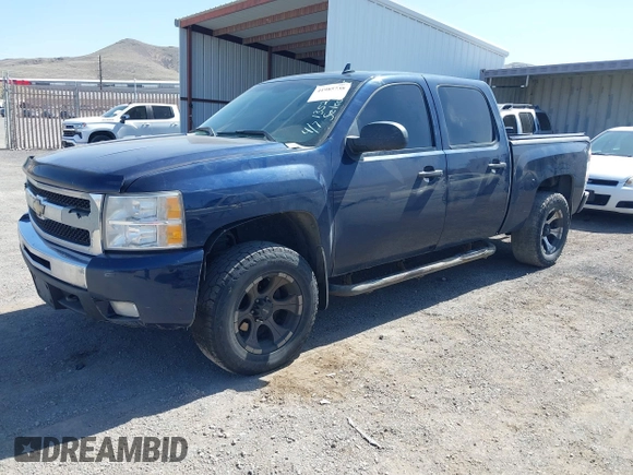 2011 Chevrolet Silverado 1500 LT with VIN 1GCPKSE34BF135232, listed as a IAAI auction lot 41985738 with 260,073 mi miles. Bid and sale history available at carsss.com. Image 16.