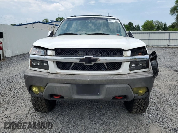 2004 Chevrolet Avalanche Z71 with VIN 3GNEK12T84G205880, listed as a Copart auction lot 60917865 with 235,708 mi miles and Salvage title. Bid and sale history available at DreamBid. Image 5.