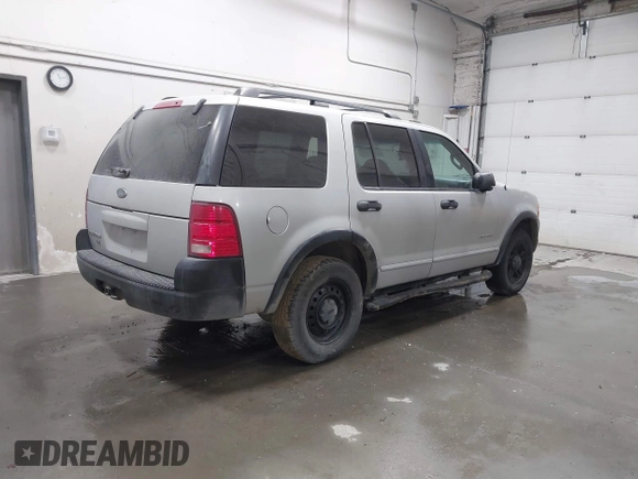 2002 Ford Explorer XLS with VIN 1FMZU72E92UC07085, listed as a IAAI auction lot 41726199 with 173,386 mi miles and . Bid and sale history available at DreamBid. Image 4.