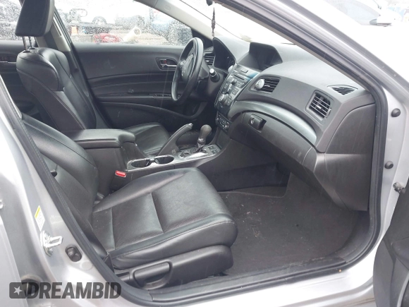 2014 Acura ILX with VIN 19VDE1F36EE014521, listed as a IAAI auction lot 41995972 with 168,714 mi miles. Bid and sale history available at carsss.com. Image 5.