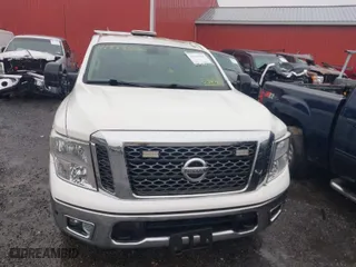 2017 Nissan Titan SV with VIN 1N6AA1E58HN536525, listed as a IAAI auction lot 41888005 with 75,933 mi miles. Bid and sale history available at carsss.com. Image 6.