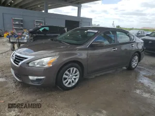 2014 Nissan Altima 2.5 SV with VIN 1N4AL3AP3EC194317, listed as a Copart auction lot 53253055 with 76,199 mi miles and Salvage Title. Bid and sale history available at carsss.com. Image 1.