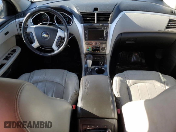 2012 Chevrolet Traverse LTZ z VIN 1GNKRLED7CJ261692, wystawiony jako Copart lot #49294845 z przebiegiem 207 616 mil mil oraz Czysty tytuł • Clean title. Historia ofert i sprzedaży dostępna na DreamBid. Obrazek 8.