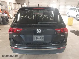 2020 Volkswagen Tiguan SE with VIN 3VV2B7AX4LM115131, listed as a IAAI auction lot 42017352 with 87,909 mi miles. Bid and sale history available at carsss.com. Image 16.