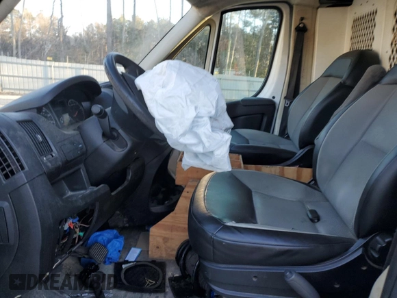 2017 Ram ProMaster Cargo with VIN 3C6TRVAG4HE523981, listed as a Copart auction lot 82538424 with 205,494 mi miles and Salvage Title. Bid and sale history available at DreamBid. Image 7.