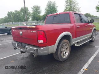 2010 Dodge 1500 Sport z VIN 1D7RV1CT0AS128075, wystawiony jako IAAI lot #42277733 z przebiegiem 301 432 mil mil oraz . Historia ofert i sprzedaży dostępna na DreamBid. Obrazek 4.
