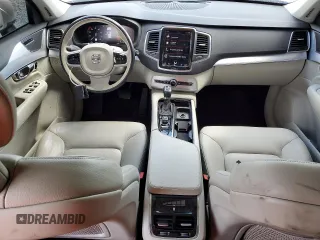 2018 Volvo XC90 Momentum z VIN YV4A22PK6J1216722, wystawiony jako Copart lot #51668285 z przebiegiem 69 136 mil mil oraz Szkoda całkowita • Salvage title. Historia ofert i sprzedaży dostępna na DreamBid. Obrazek 8.
