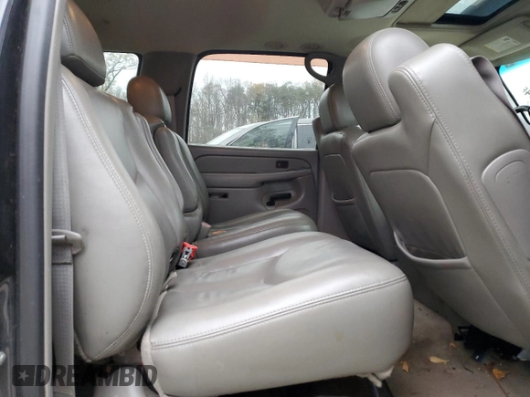 2005 Chevrolet Suburban LT with VIN 1GNFK16Z95J151301, listed as a Copart auction lot 83642854 with 190,221 mi miles and Salvage title. Bid and sale history available at DreamBid. Image 11.