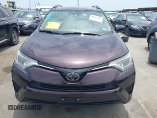 2018 Toyota RAV4 LE с VIN 2T3BFREV9JW850710, выставлен на аукционе IAAI как лот 42261615 с пробегом 69 869 миль миль и . История ставок и продаж доступна на DreamBid. Изображение 13.
