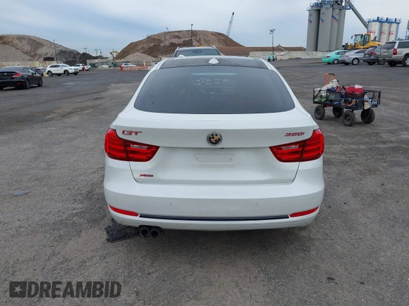 2016 BMW 3 Series GT 328i xDrive with VIN WBA8Z5C52GG502293, listed as a IAAI auction lot 42007325 with 64,659 mi miles. Bid and sale history available at carsss.com. Image 16.