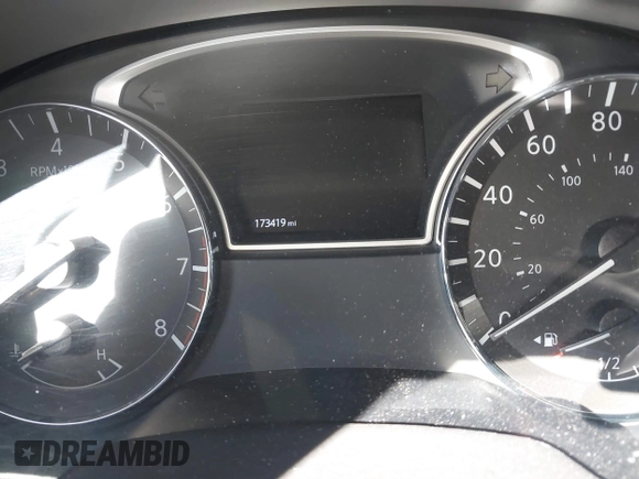 2018 Nissan Pathfinder SV z VIN 5N1DR2MM0JC606426, wystawiony jako IAAI lot #41377783 z przebiegiem 173 419 mil mil oraz . Historia ofert i sprzedaży dostępna na DreamBid. Obrazek 7.