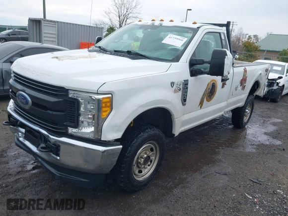 2017 Ford Super Duty F-250 SRW XLT with VIN 1FTBF2B60HEC06678, listed as a IAAI auction lot 41739060 with 175,028 mi miles. Bid and sale history available at carsss.com. Image 17.