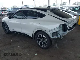 2021 Ford Mustang Mach-E Premium с VIN 3FMTK3SU6MMA27937, выставлен на аукционе IAAI как лот 42033076 с пробегом 90 743 миль миль и . История ставок и продаж доступна на DreamBid. Изображение 3.