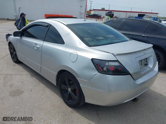 2006 Honda Civic Cpe EX with VIN 2HGFG11826H548720, listed as a IAAI auction lot 42017042 with 195,024 mi miles. Bid and sale history available at carsss.com. Image 3.