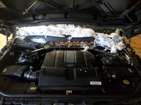 2018 Land Rover Range Rover with VIN SALGS2RE3JA392382, listed as a Copart auction lot 44739455 with 61,083 mi miles and Salvage title. Bid and sale history available at DreamBid. Image 12.