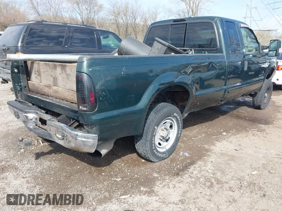 2001 Ford Super Duty F-250 XL with VIN 1FTNX21F91EB48250, listed as a IAAI auction lot 41901105 with 224,752 mi miles. Bid and sale history available at carsss.com. Image 4.