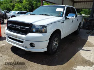 2008 Ford F-150 XLT z VIN 1FTPW12V78KE06868, wystawiony jako IAAI lot #42044311 z przebiegiem Nie podano mil oraz . Historia ofert i sprzedaży dostępna na DreamBid. Obrazek 18.
