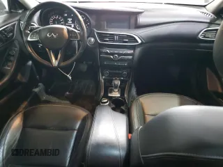 2018 Infiniti QX30 Essential z VIN SJKCH5CR7JA057432, wystawiony jako Copart lot #57773095 z przebiegiem 94 839 mil mil oraz Tytuł czysty. Historia ofert i sprzedaży dostępna na DreamBid. Obrazek 8.
