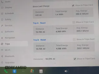 2022 Tesla Model Y Long Range z VIN 7SAYGDEE9NF494901, wystawiony jako IAAI lot #42310520 z przebiegiem 62 515 mil mil oraz . Historia ofert i sprzedaży dostępna na DreamBid. Obrazek 7.