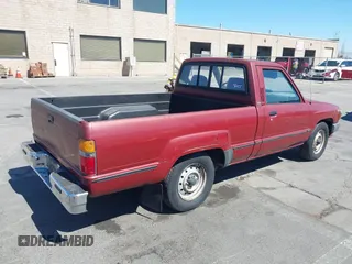 1988 Toyota Pickup с VIN JT4RN50A6J5133493, выставлен на аукционе IAAI как лот 40299081 с пробегом 105 705 миль миль и . История ставок и продаж доступна на DreamBid. Изображение 4.
