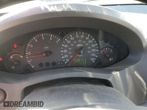 2005 Ford Focus SE with VIN 1FAHP36N05W134830, listed as a Copart auction lot 41696485 with 250,582 mi miles and Salvage Title. Bid and sale history available at carsss.com. Image 9.