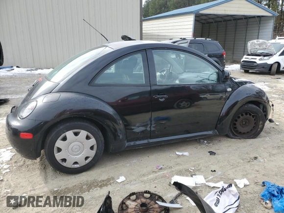1999 Volkswagen Beetle GLS with VIN 3VWCC21C6XM401937, listed as a Copart auction lot 41978455 with 223,461 mi miles and Salvage title. Bid and sale history available at DreamBid. Image 3.