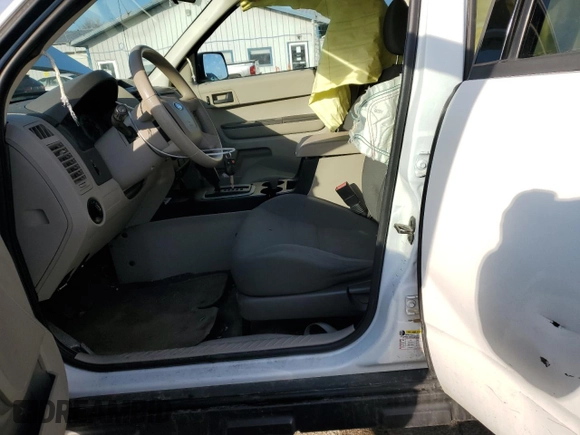 2008 Ford Escape XLS with VIN 1FMCU92Z58KD86427, listed as a Copart auction lot 47195845 with 212,174 mi miles and Salvage title. Bid and sale history available at DreamBid. Image 7.