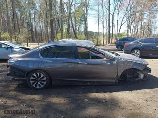 2017 Honda Accord Hybrid with VIN JHMCR6F34HC010403, listed as a IAAI auction lot 41878619 with 185,713 mi miles. Bid and sale history available at carsss.com. Image 20.