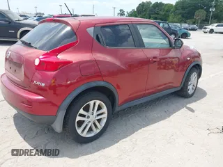 2011 Nissan Juke SV with VIN JN8AF5MR5BT000817, listed as a IAAI auction lot 42086930 with Not Provided miles and . Bid and sale history available at carsss.com. Image 4.
