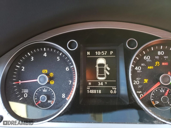 2014 Volkswagen CC Sport with VIN WVWBP7AN9EE536933, listed as a Copart auction lot 88482015 with 148,818 mi miles and Salvage Title. Bid and sale history available at carsss.com. Image 9.