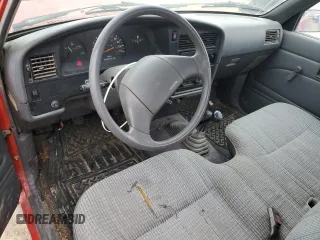 1991 Toyota Pickup DX z VIN JT4RN01P0M7042332, wystawiony jako Copart lot #42408835 z przebiegiem 211 481 mil mil oraz Szkoda całkowita • Salvage title. Historia ofert i sprzedaży dostępna na DreamBid. Obrazek 8.