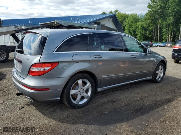 2011 Mercedes-Benz R-Class R 350 with VIN 4JGCB6FE1BA125949, listed as a Copart auction lot 68250894 with 185,994 mi miles and Clean Title. Bid and sale history available at carsss.com. Image 3.