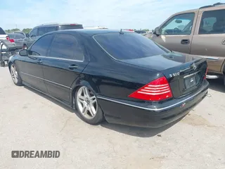 2006 Mercedes-Benz S-Class 5.0L with VIN WDBNG75J06A484636, listed as a IAAI auction lot 42058885 with 1 mi miles. Bid and sale history available at carsss.com. Image 3.