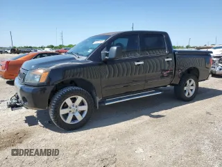 2006 Nissan Titan LE z VIN 1N6BA07B76N536949, wystawiony jako Copart lot #52081995 z przebiegiem 240 363 mil mil oraz Szkody całkowita. Historia ofert i sprzedaży dostępna na DreamBid. Obrazek 1.