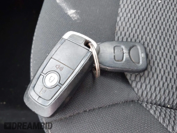 2019 Ford Explorer XLT с VIN 1FM5K8D87KGA05751, выставлен на аукционе IAAI как лот 42222012 с пробегом 72 964 миль миль и . История ставок и продаж доступна на DreamBid. Изображение 11.