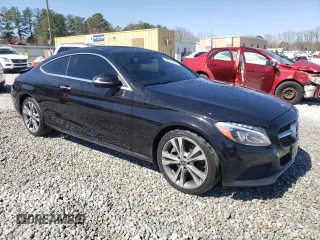 2018 Mercedes-Benz C 300 z VIN WDDWJ4KB0JF633700, wystawiony jako Copart lot #48311415 z przebiegiem 137 107 mil mil oraz Szkoda całkowita • Salvage title. Historia ofert i sprzedaży dostępna na DreamBid. Obrazek 4.