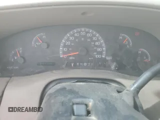 2002 Ford F-150 XL z VIN 1FTRF17292KE39045, wystawiony jako Copart lot #48860845 z przebiegiem 111 176 mil mil oraz Czysty tytuł • Clean title. Historia ofert i sprzedaży dostępna na DreamBid. Obrazek 9.