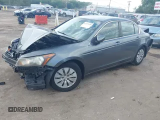 2008 Honda Accord LX z VIN JHMCP26328C036268, wystawiony jako IAAI lot #42275750 z przebiegiem 247 520 mil mil oraz . Historia ofert i sprzedaży dostępna na DreamBid. Obrazek 2.