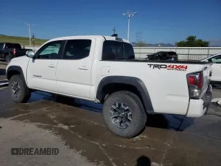 2023 Toyota Tacoma SR z VIN 3TMCZ5AN5PM647530, wystawiony jako Copart lot #54549125 z przebiegiem 8 992 mil mil oraz Szkoda całkowita • Salvage title. Historia ofert i sprzedaży dostępna na DreamBid. Obrazek 2.