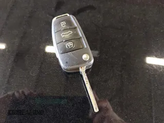 2021 Audi Q3 Premium z VIN WA1AUCF36M1089224, wystawiony jako IAAI lot #41998972 z przebiegiem 73 593 mil mil oraz . Historia ofert i sprzedaży dostępna na DreamBid. Obrazek 11.