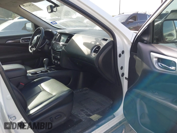 2020 Nissan Pathfinder SL z VIN 5N1DR2CN3LC605204, wystawiony jako IAAI lot #42063143 z przebiegiem 71 322 mil mil oraz . Historia ofert i sprzedaży dostępna na DreamBid. Obrazek 5.