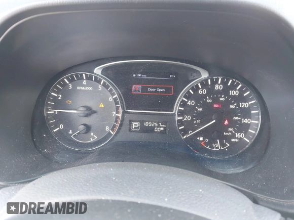 2014 Nissan Pathfinder Platinum with VIN 5N1AR2MN4EC726389, listed as a IAAI auction lot 42516567 with 189,257 mi miles and . Bid and sale history available at DreamBid. Image 7.