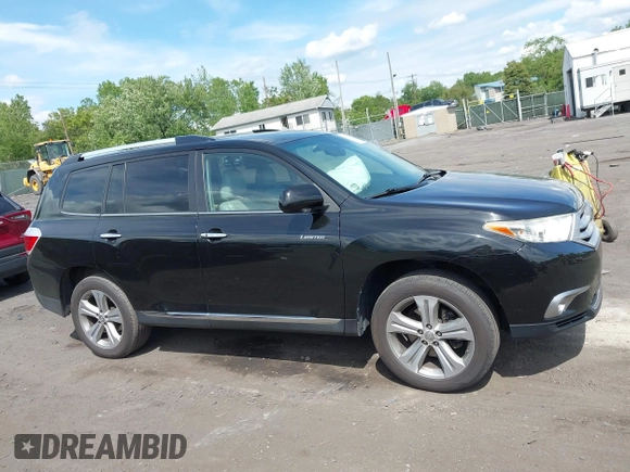 2012 Toyota Highlander Limited z VIN 5TDYK3EH7CS053597, wystawiony jako IAAI lot #42387687 z przebiegiem 134 302 mil mil oraz . Historia ofert i sprzedaży dostępna na DreamBid. Obrazek 13.