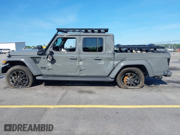 2022 Jeep Gladiator High Altitude with VIN 1C6HJTFG6NL152173, listed as a IAAI auction lot 42524638 with 17,148 mi miles and . Bid and sale history available at DreamBid. Image 15.