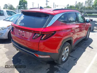 2022 Hyundai Tucson SEL with VIN 5NMJB3AE6NH070085, listed as a IAAI auction lot 42235039 with 28,931 mi miles and . Bid and sale history available at DreamBid. Image 4.